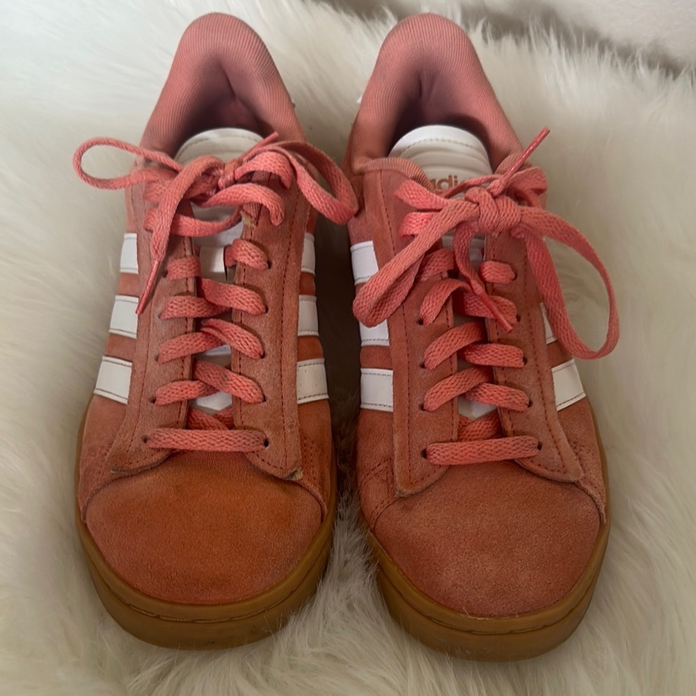 Adidas Women's Sneakers in Pink and White